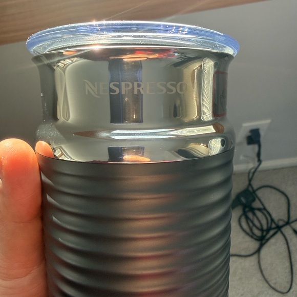 Nespresso Matte Black Frother - Picture 2 of 6
